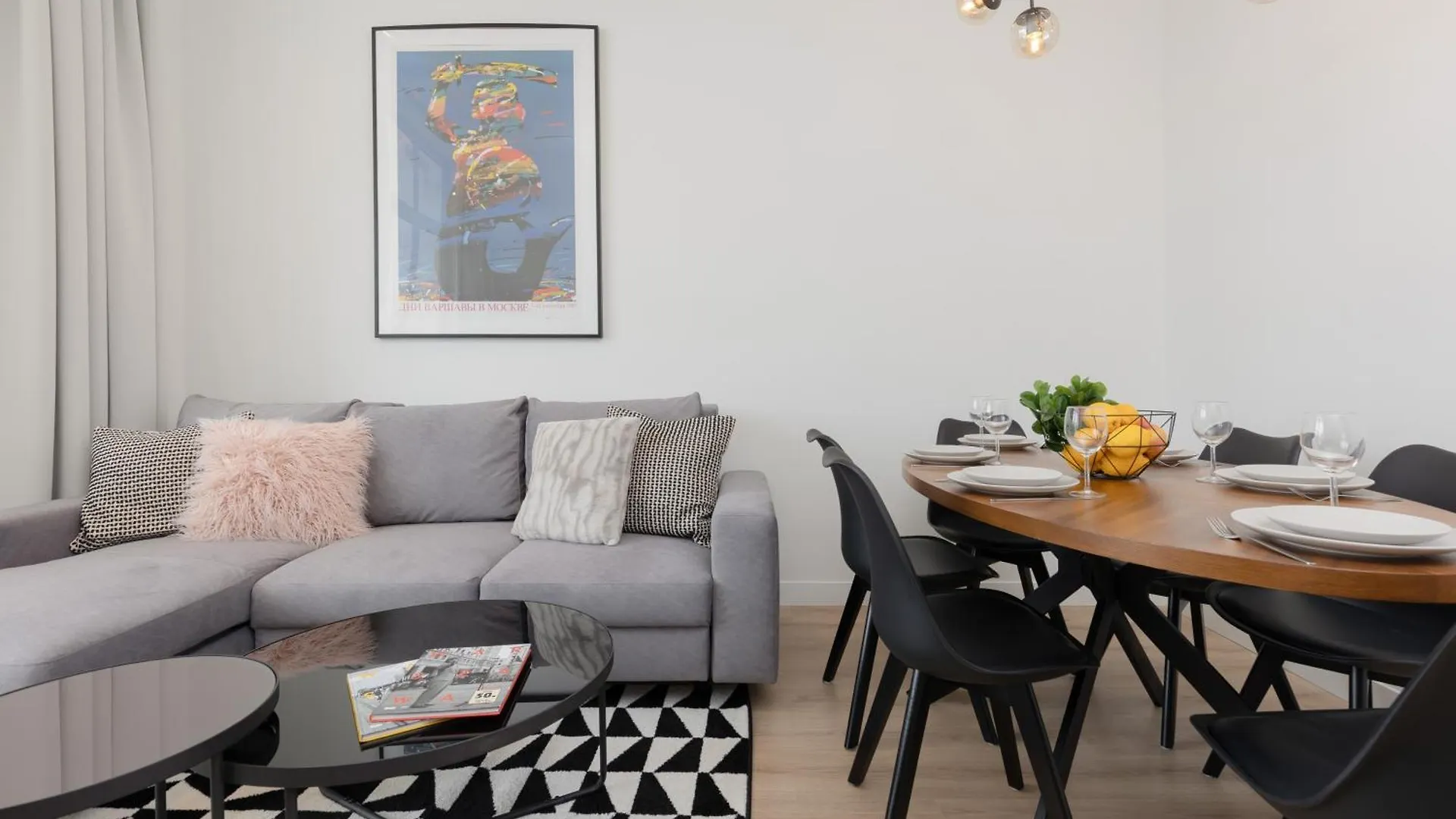 City Panorama Spacious Apartment By Renters Prestige Warsaw Poland