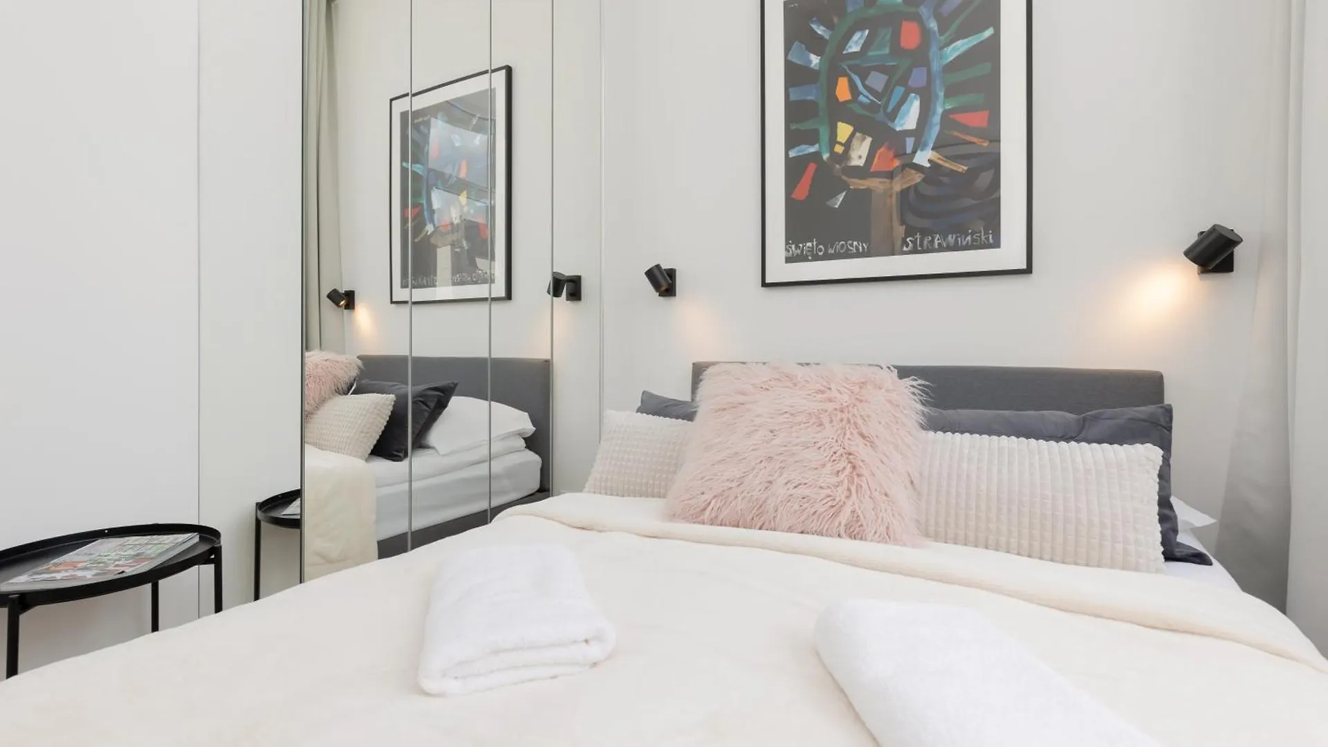 City Panorama Spacious Apartment By Renters Prestige Warsaw