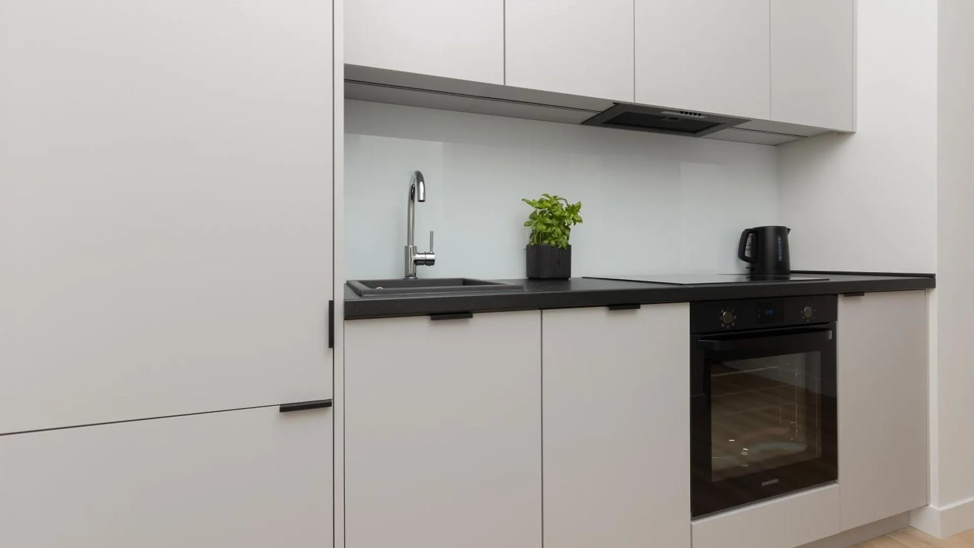 City Panorama Spacious Apartment By Renters Prestige Warsaw